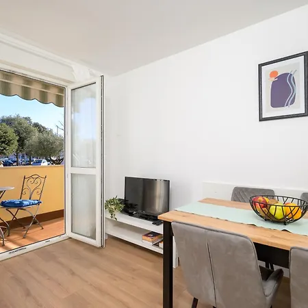 Pina Апартаменты