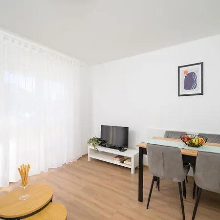 Apartman Pina